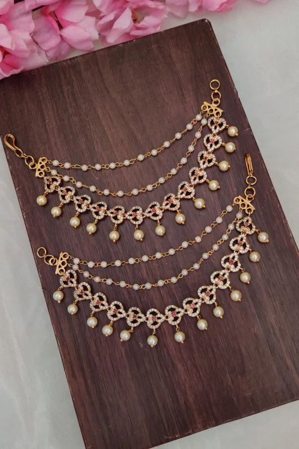 Heart Design White Beads Earchain